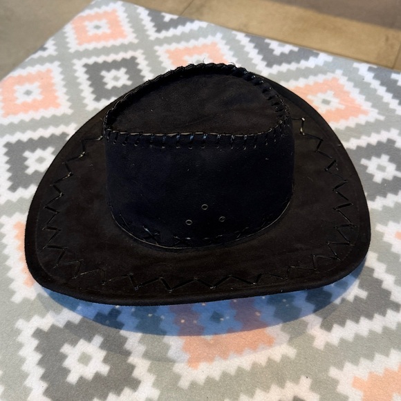 Black Cowboy Hat - Picture 2 of 6